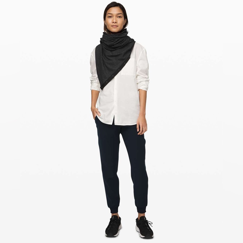 Lululemon Vinyasa Scarf *Rulu in Heathered Herringbone Heathered Black Black